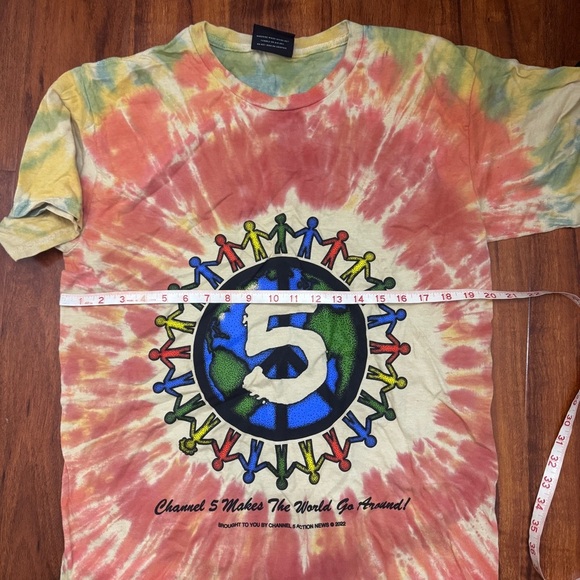 Channel 5 Makes The World Go Around Vintage Tie Dye Shirt Size Large - Picture 6 of 7